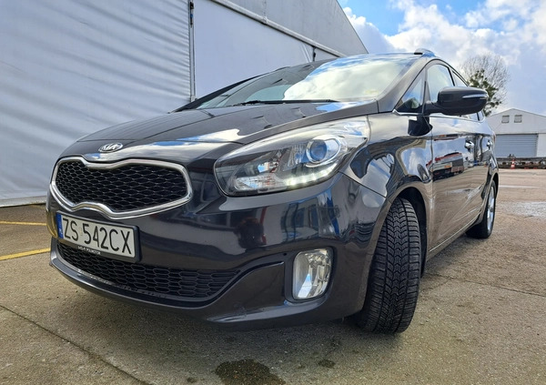 Kia Carens cena 27500 przebieg: 273290, rok produkcji 2014 z Szczecin małe 92